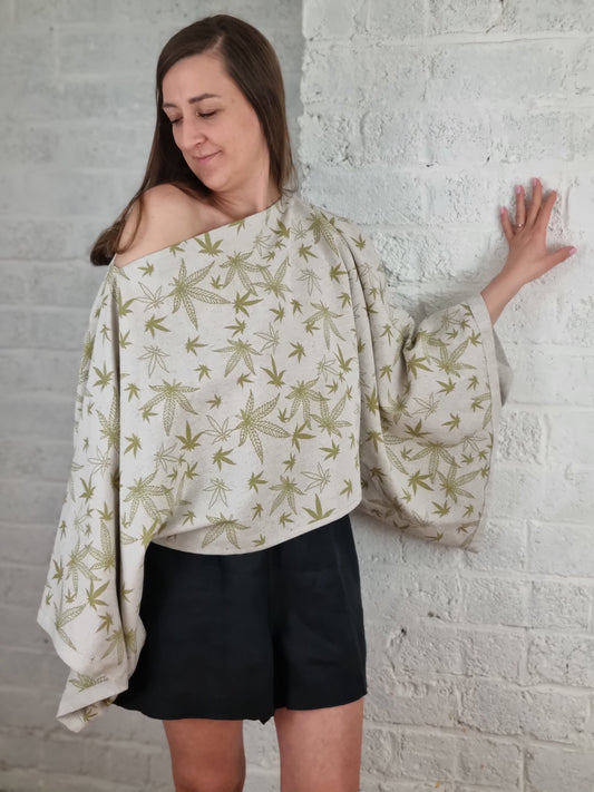 Kimono van hennep, aan beide kanten dragbaar