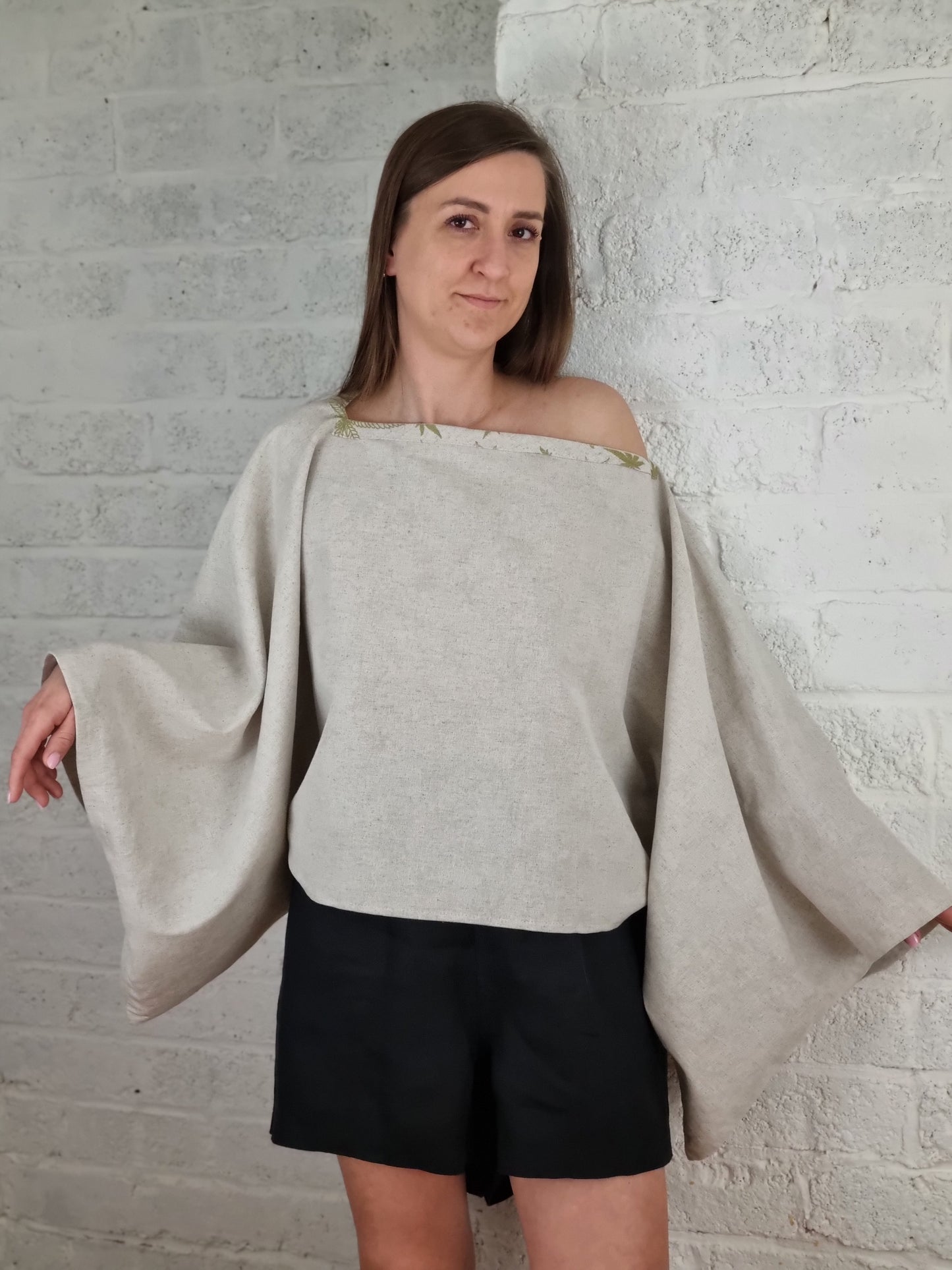 Kimono van hennep, aan beide kanten dragbaar