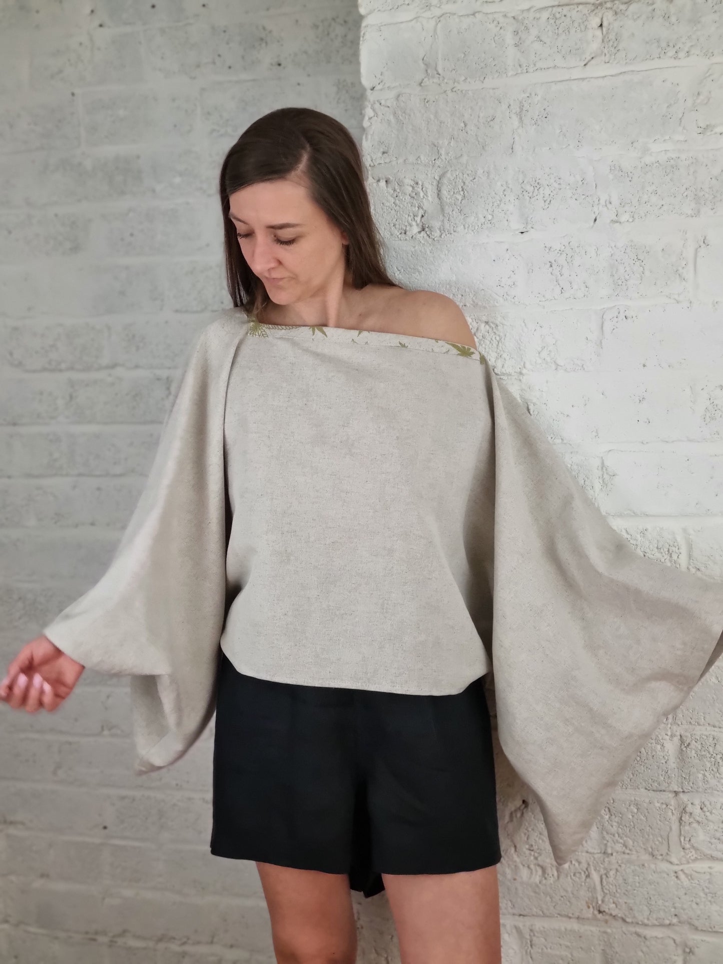 Kimono van hennep, aan beide kanten dragbaar