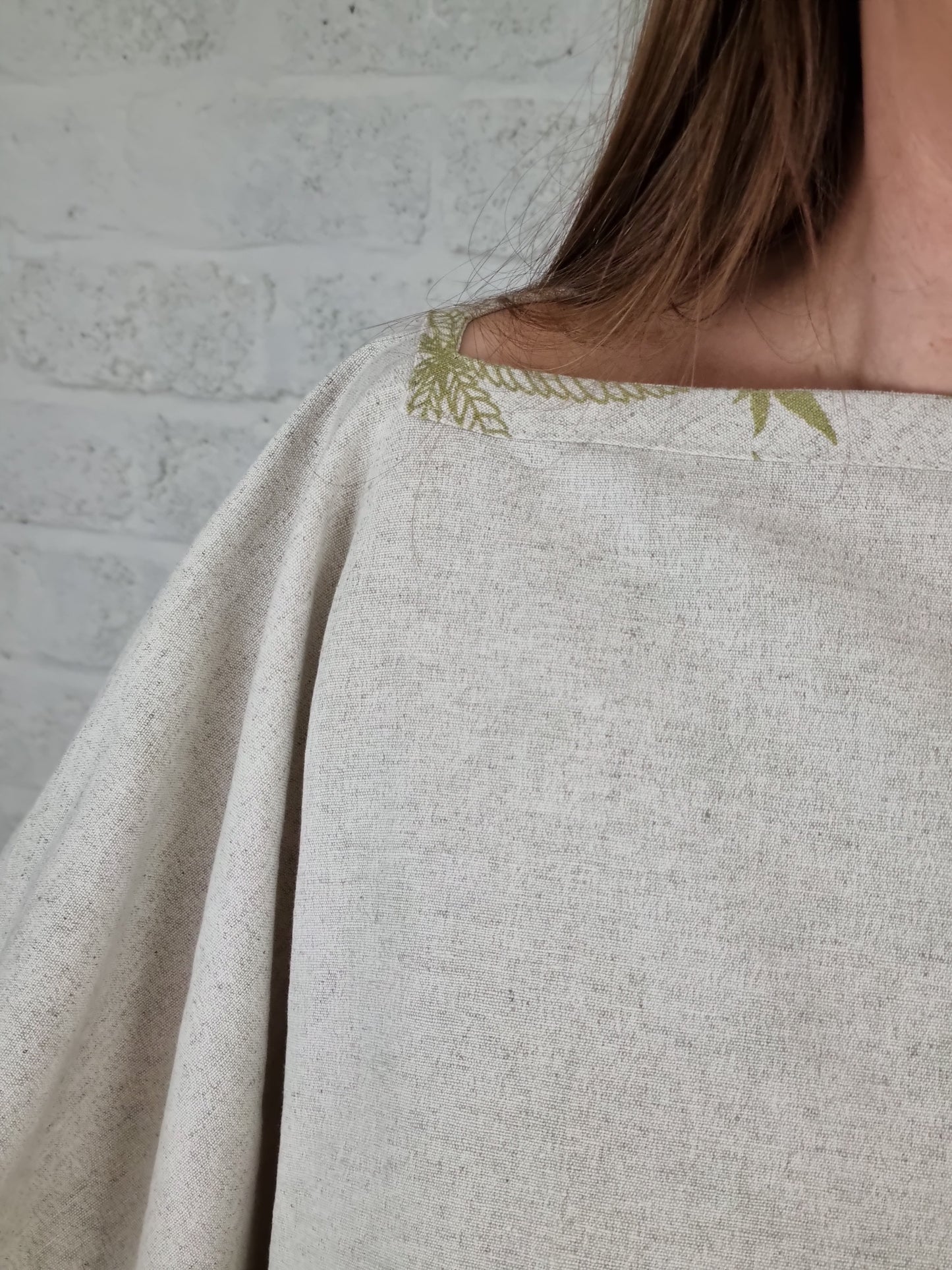 Kimono van hennep, aan beide kanten dragbaar