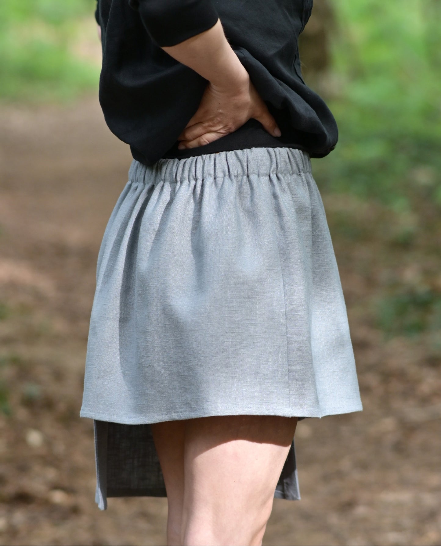 Linen skirt – grey, asymmetrical, short