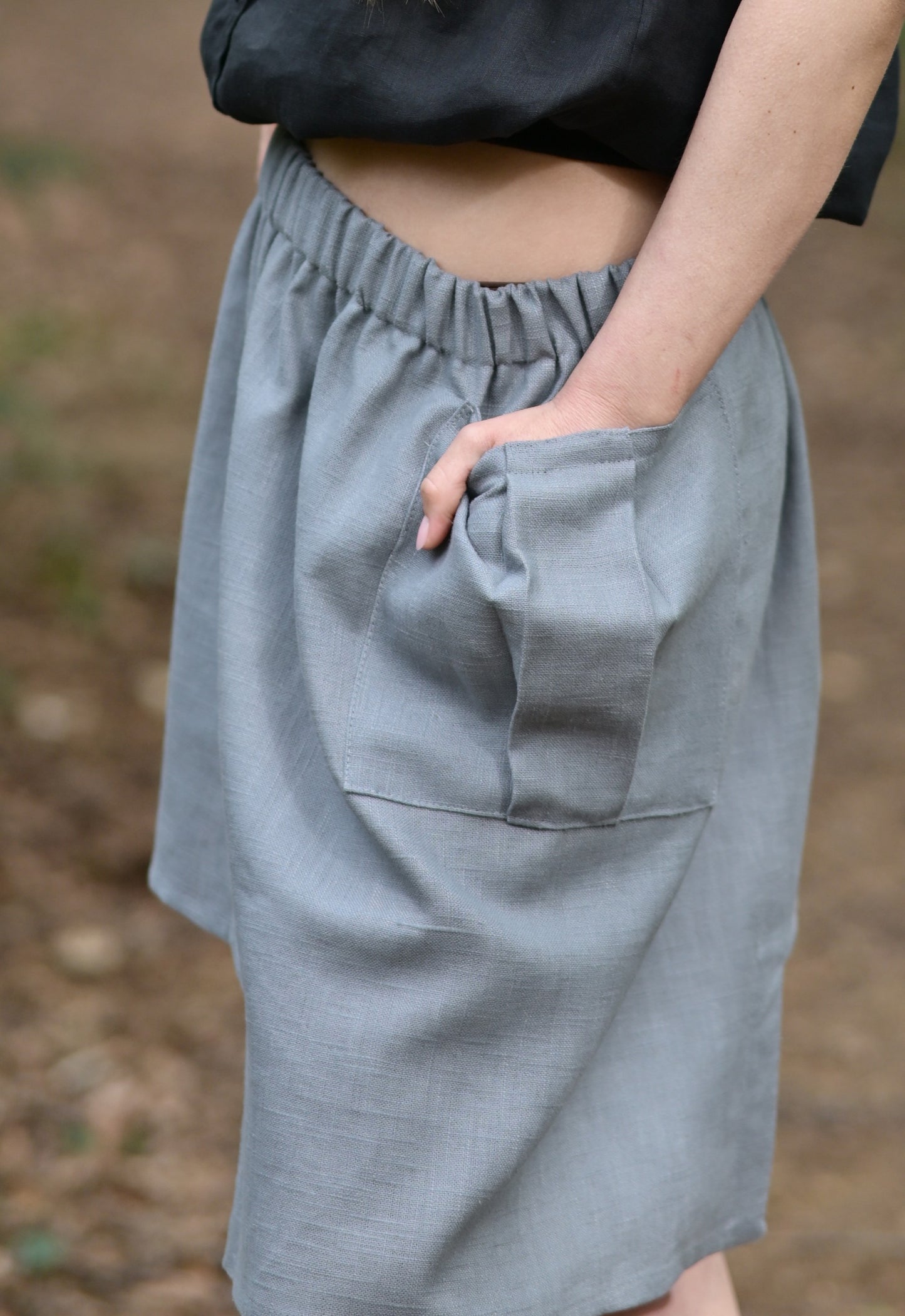 Linen skirt – grey, asymmetrical, short