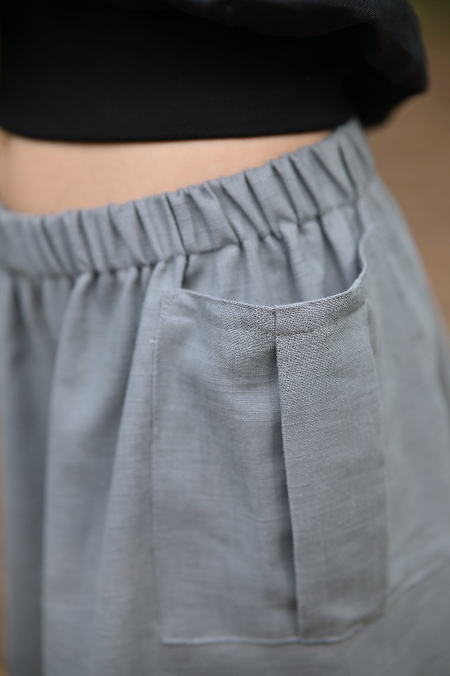 Linen skirt – grey, asymmetrical, short