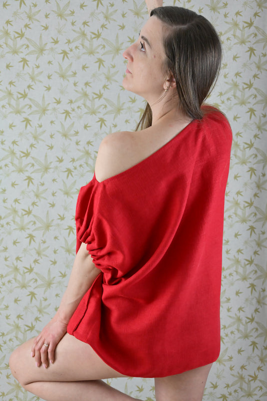 Linnen blouse – rood, asymmetrisch