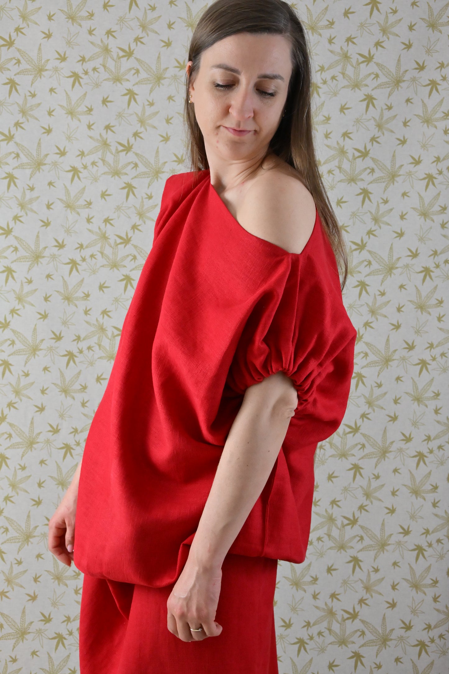 Linnen blouse – rood, asymmetrisch