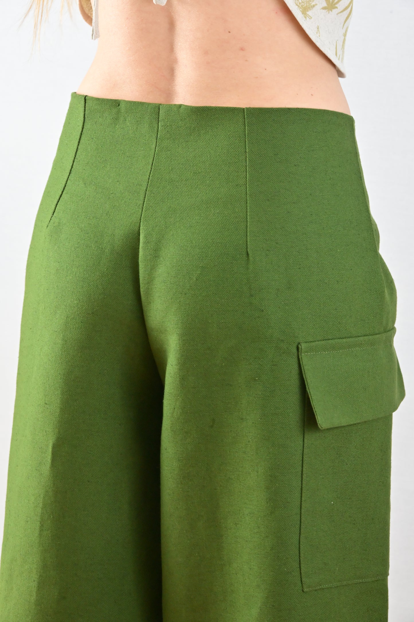 Hennep broek met zijzak